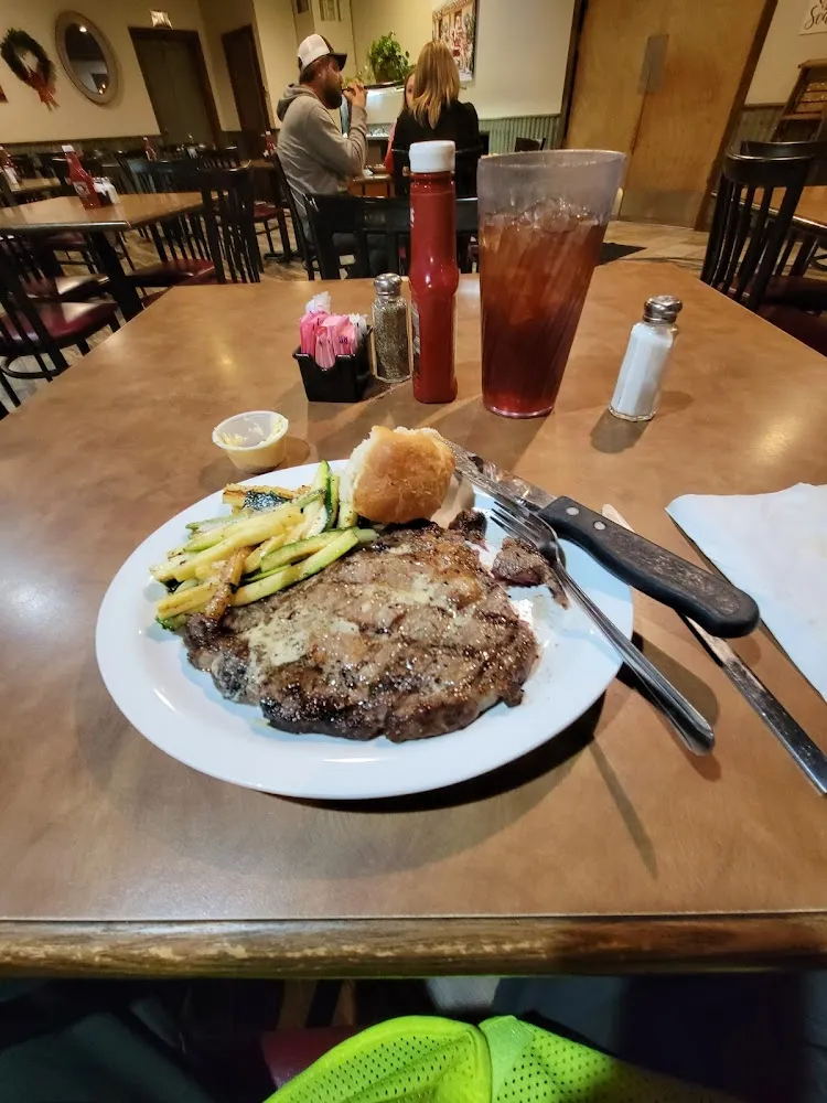 Rib-Eye Steak w Zucchini